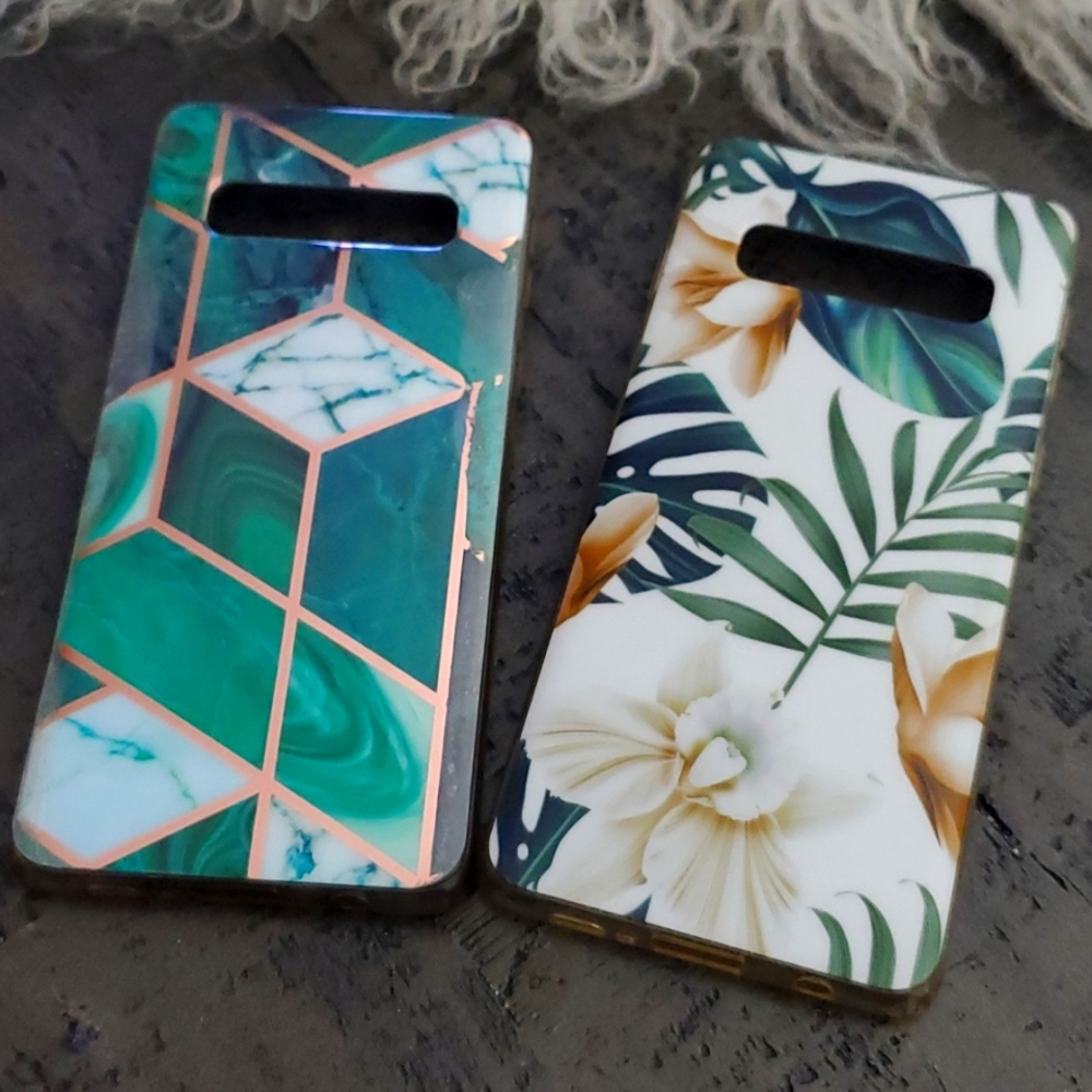 2xLike New-Samsung S10 cases flexi/protective plastic